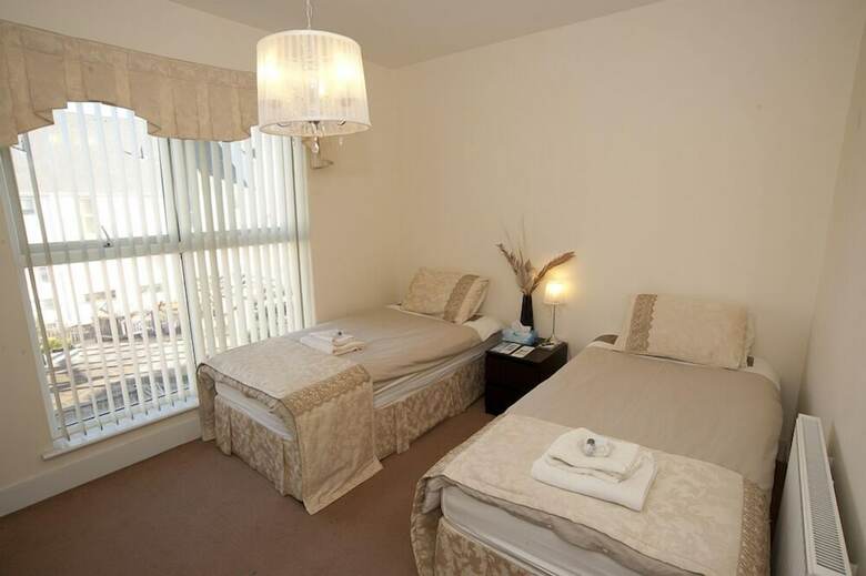 Apartamentos Park Hall Suites
