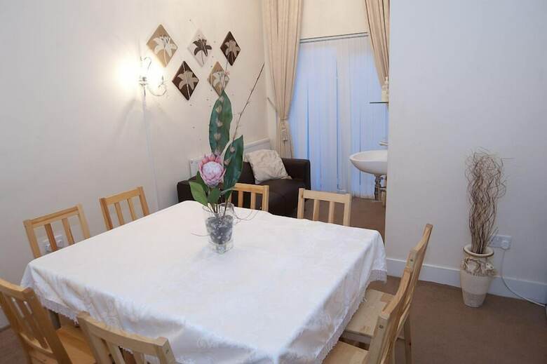 Apartamentos Park Hall Suites
