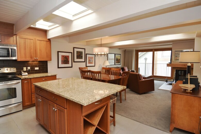 Chateau Blanc Condominiums