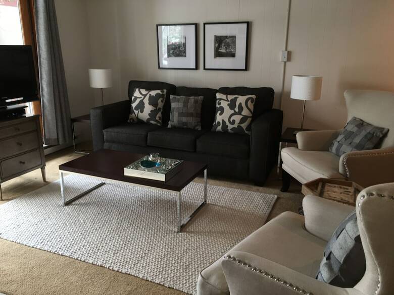 Chateau Blanc Condominiums