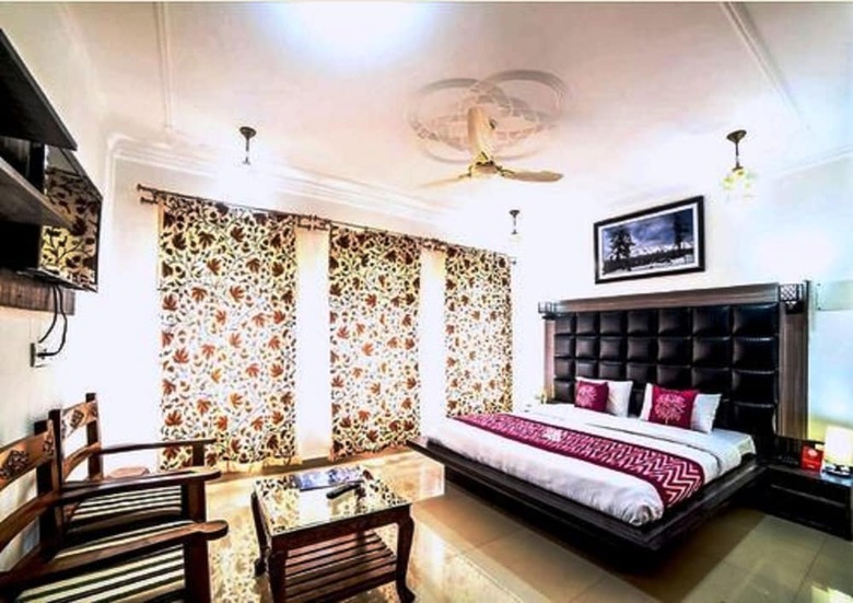 Tih Hotel Ash Vale