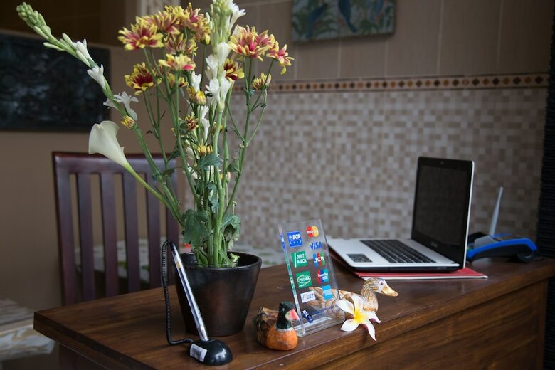 Bed & Breakfast Warji House 1