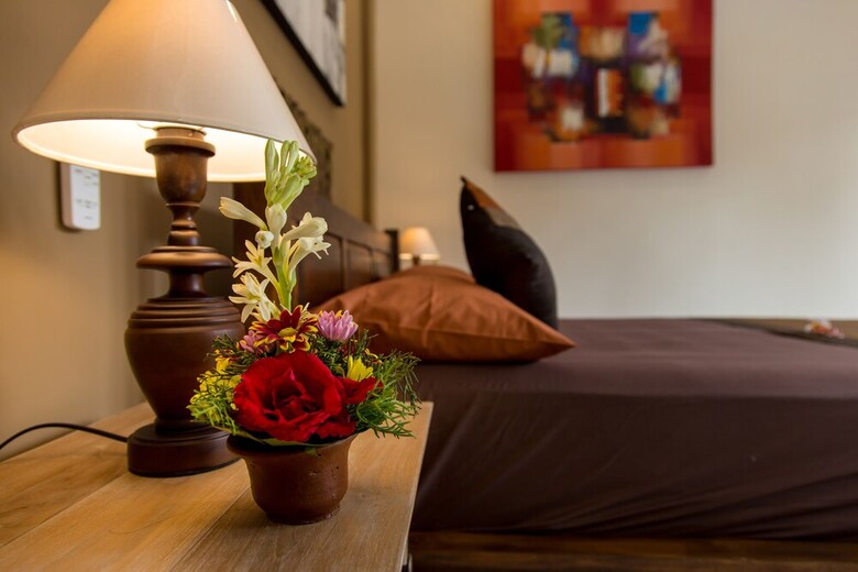 Bed & Breakfast Warji House 1