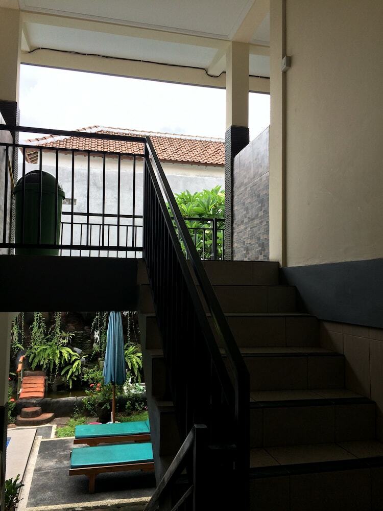 Hotel Jenny Bunker Homestay