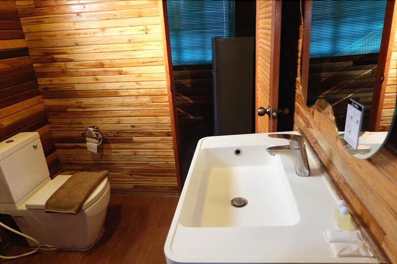 Hotel Mai Ngern Mai Thong Resort