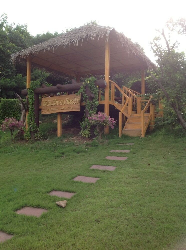 Hotel Mai Ngern Mai Thong Resort