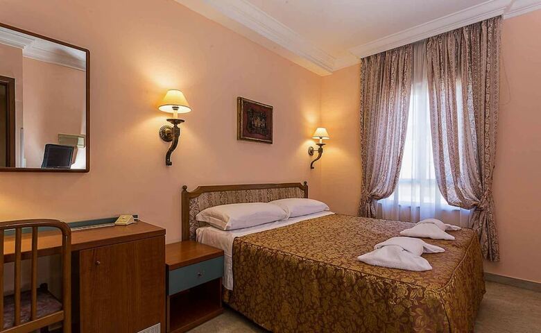 Hotel Center 3