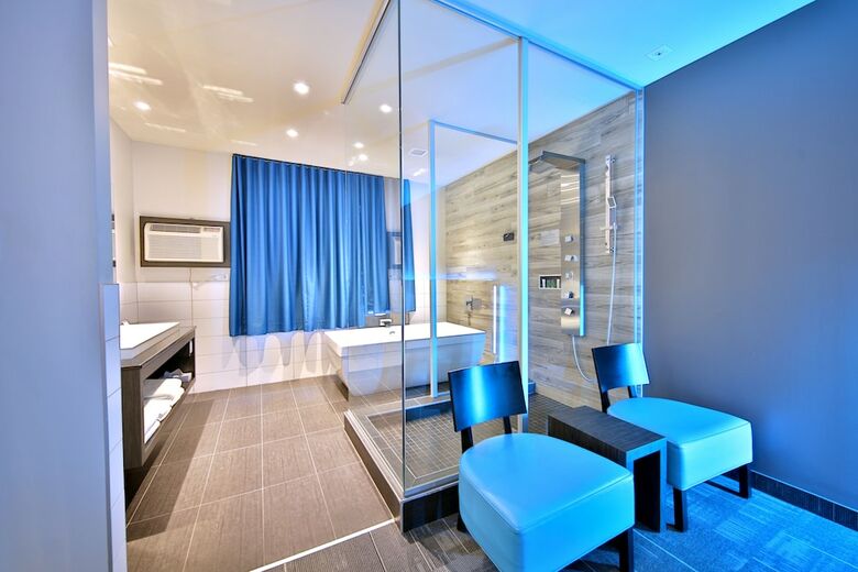 Hotel H�tel � Suites
