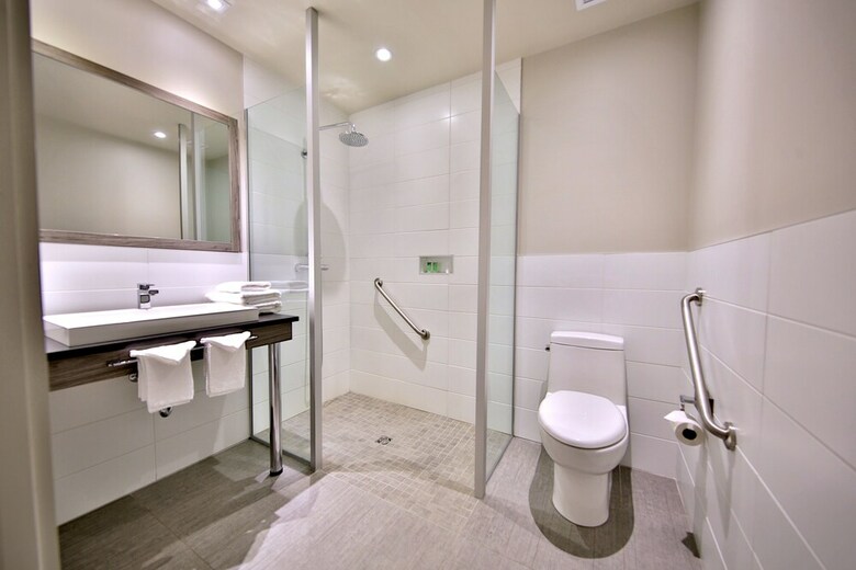 Hotel H�tel � Suites