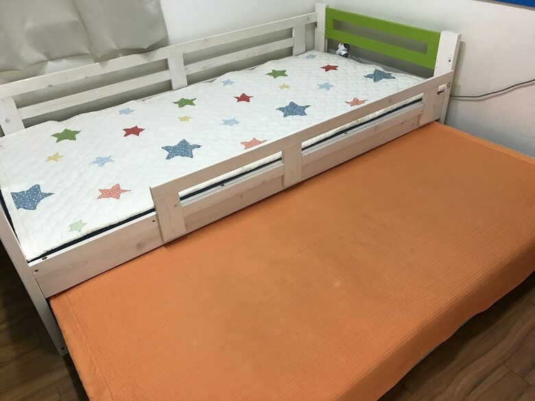 Hostal Tiara Guesthouse - Hostel