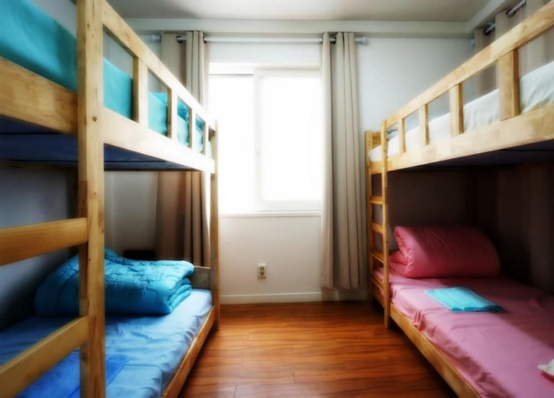 Hostal Tiara Guesthouse - Hostel