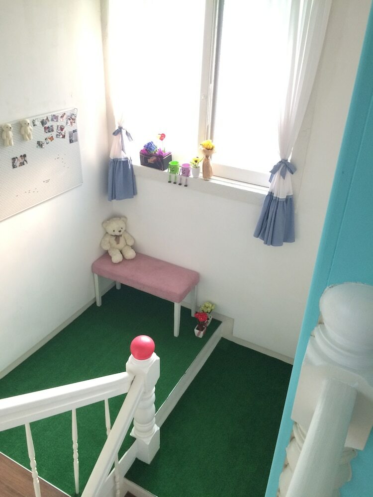 Hostal Tiara Guesthouse - Hostel