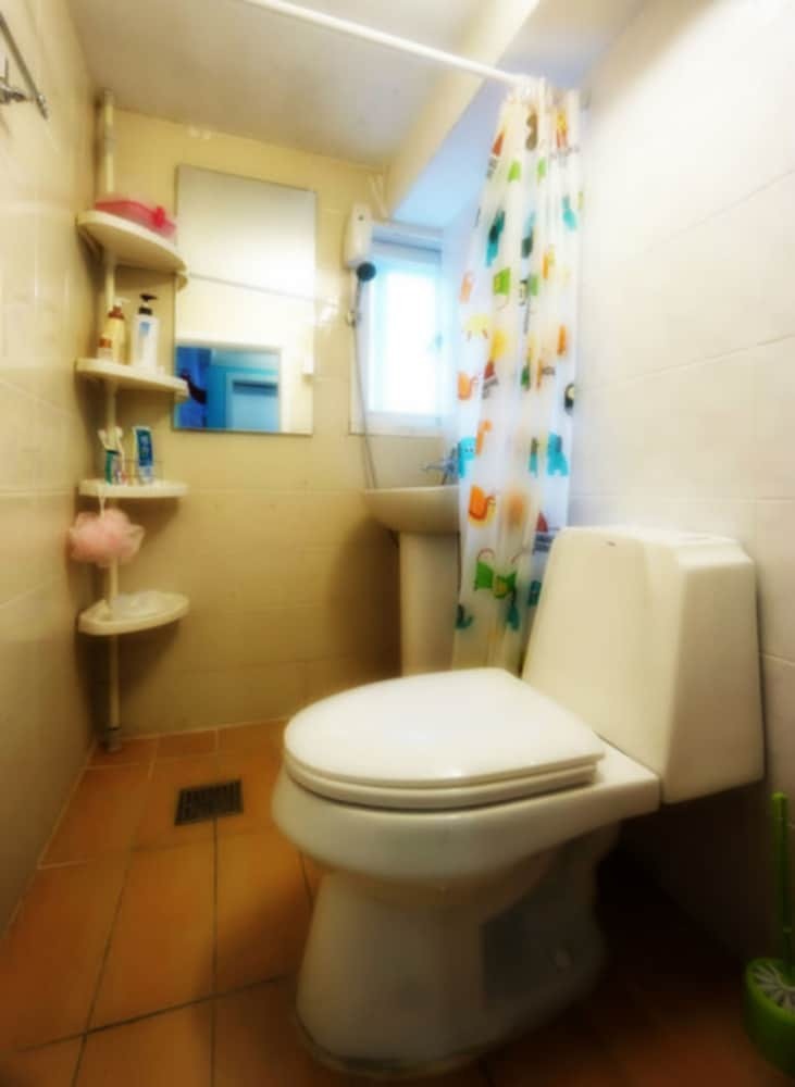 Hostal Tiara Guesthouse - Hostel
