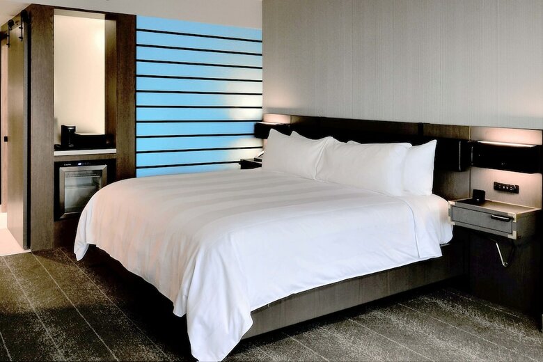 Renaissance Reno Downtown Hotel