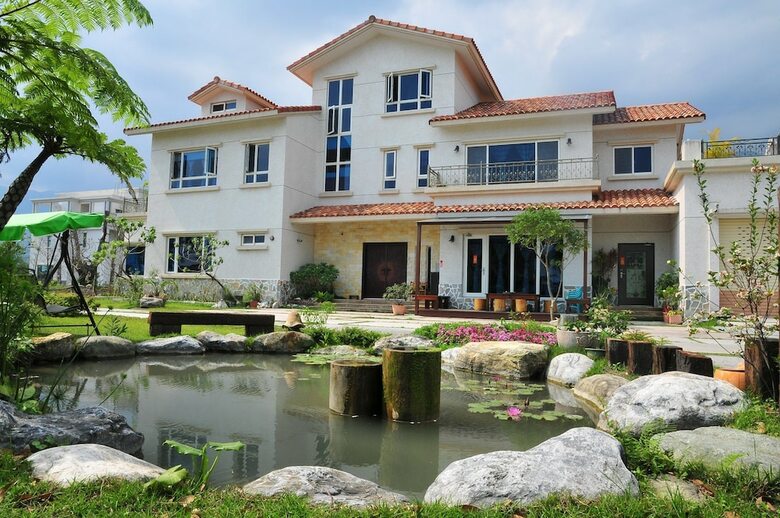 Cloudenjoy B&B