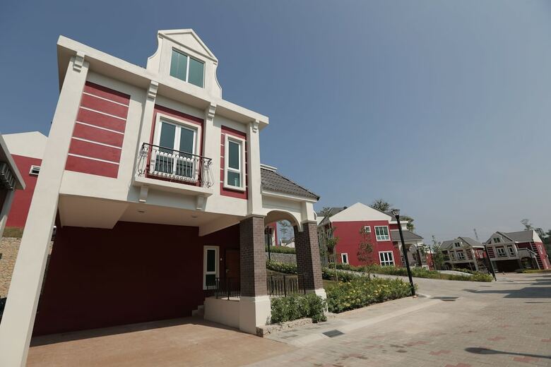 Everia Villas Resort