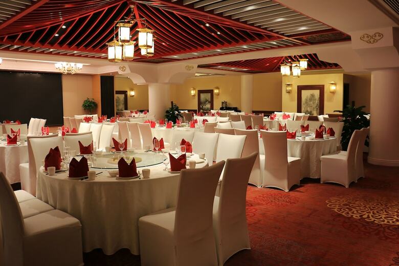 Golden Flower Hotel