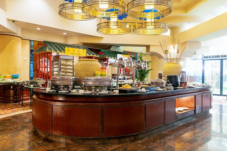 Golden Flower Hotel
