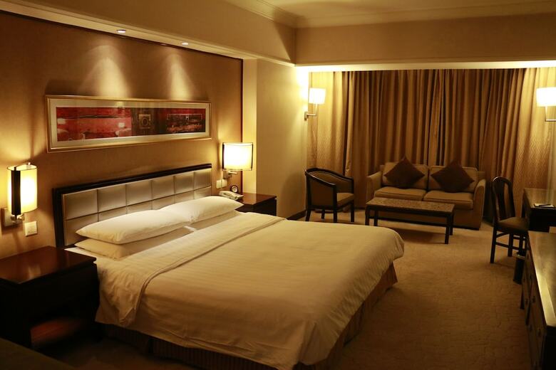 Golden Flower Hotel