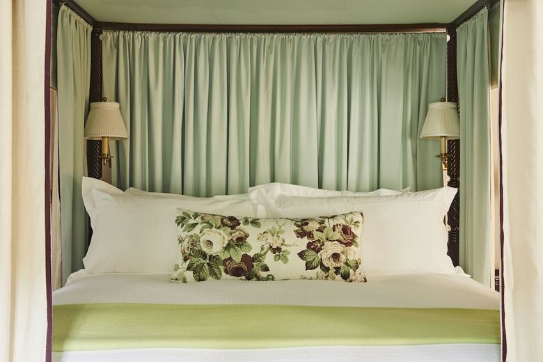 Posada Mayflower Inn & Spa