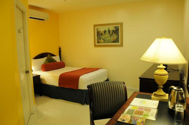 Dreamwave Hotel Santiago City