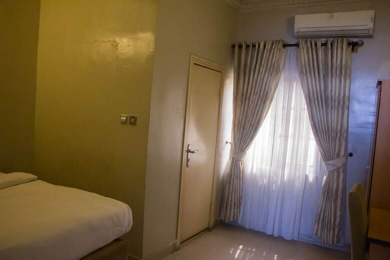 Dv8 Hotels