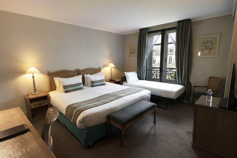 Royal Hotel Paris Champs Elys�es