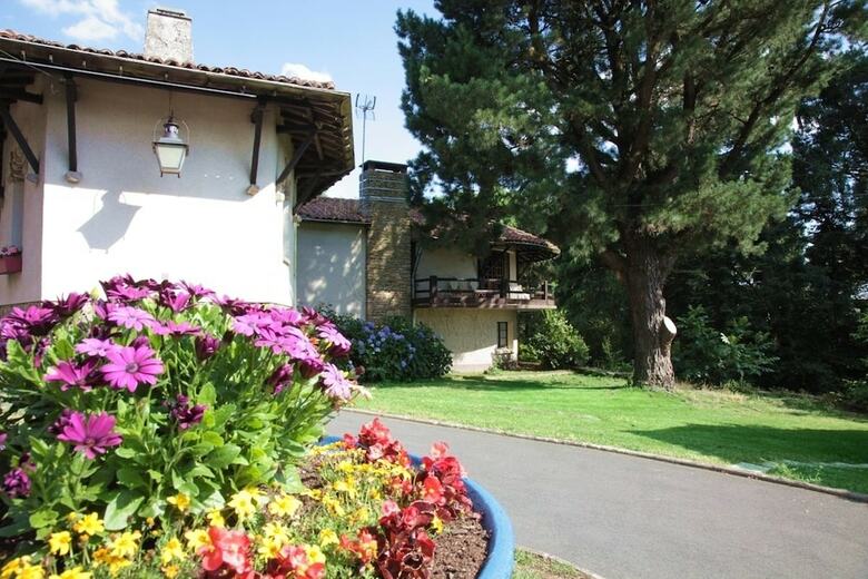 Hotel H�tel Restaurant La Chaumi�re