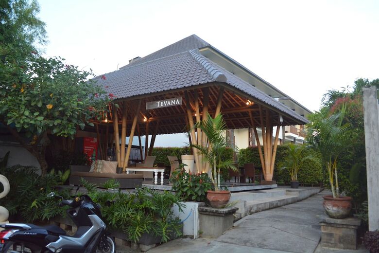 Hotel Tevana