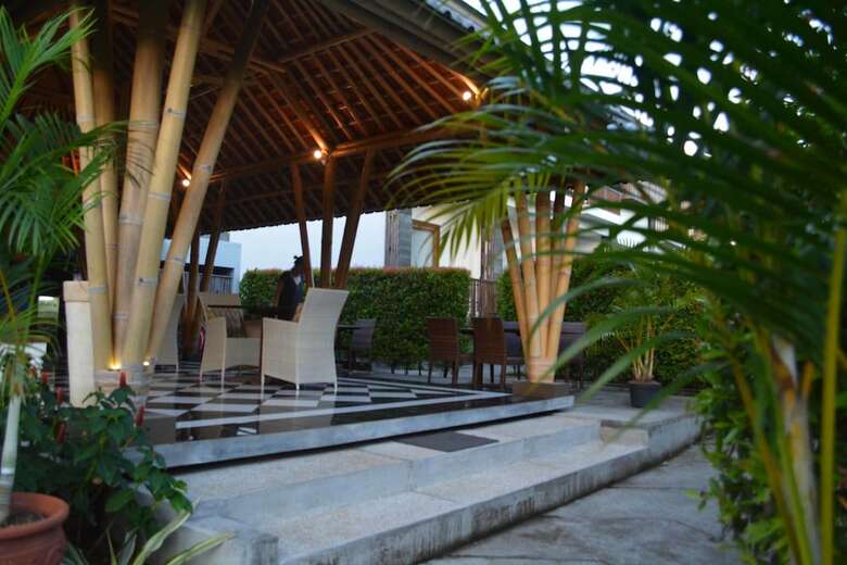Hotel Tevana