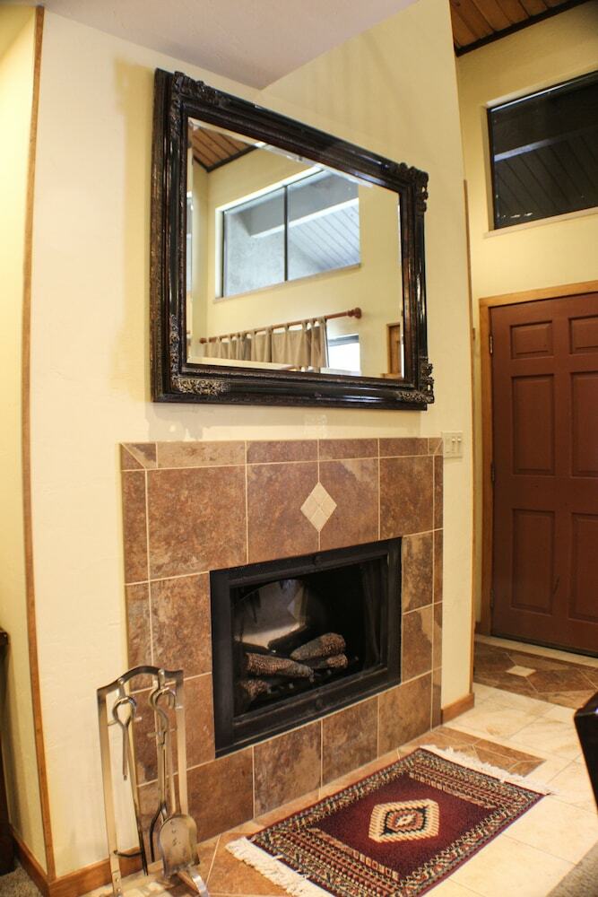 Axtel Condominiums By Cb Lodging
