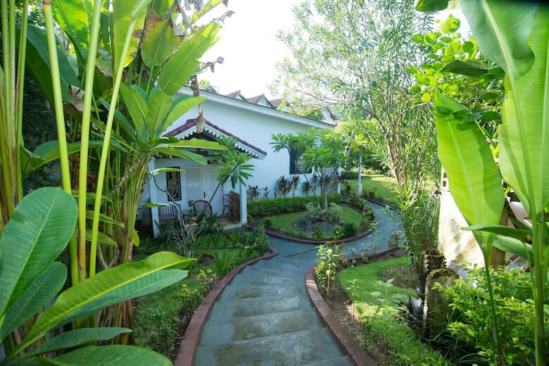 Sendok Hotel