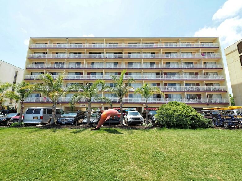 Hotel Marjac Suites Virginia Beach Oceanfront