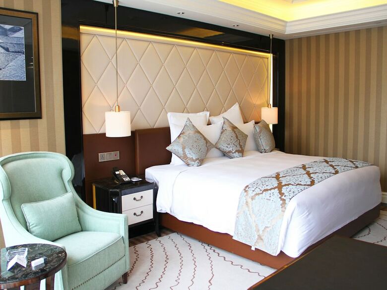 Chengdu Renhe Spring Hotel
