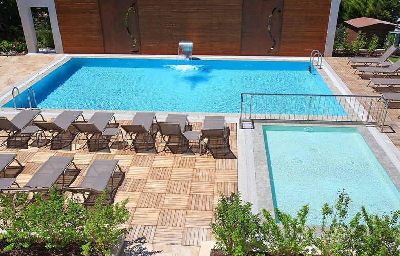 Ara Residences