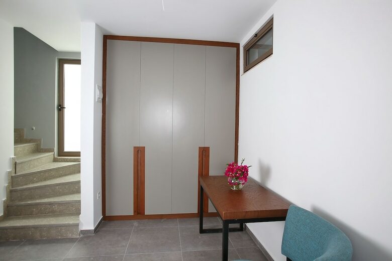 Ara Residences