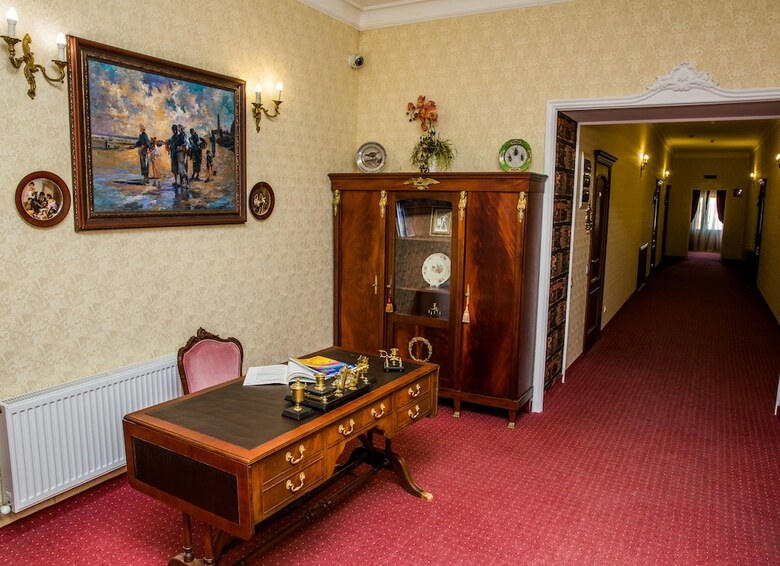 Bristol Hotel