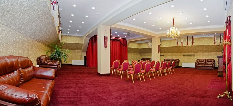 Bristol Hotel