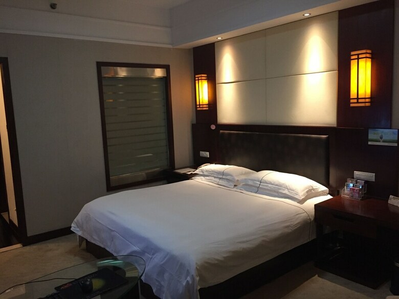 Bossman International Hotel