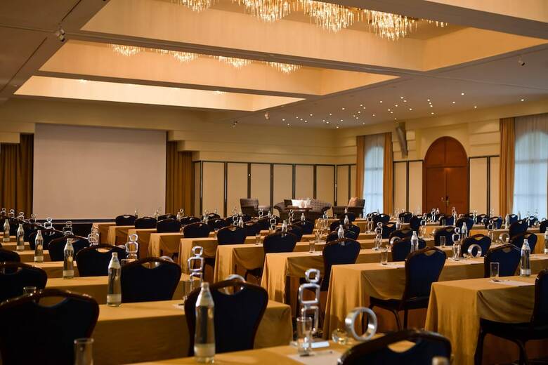 Imperial Riding School Renaissance Vienna Hotel