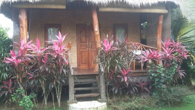 Bed & Breakfast Merta Sari Balangan Bungalows