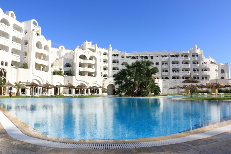 Apartamento Hotel Lella Baya Thalasso