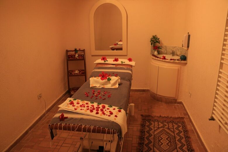 Apartamento Hotel Lella Baya Thalasso