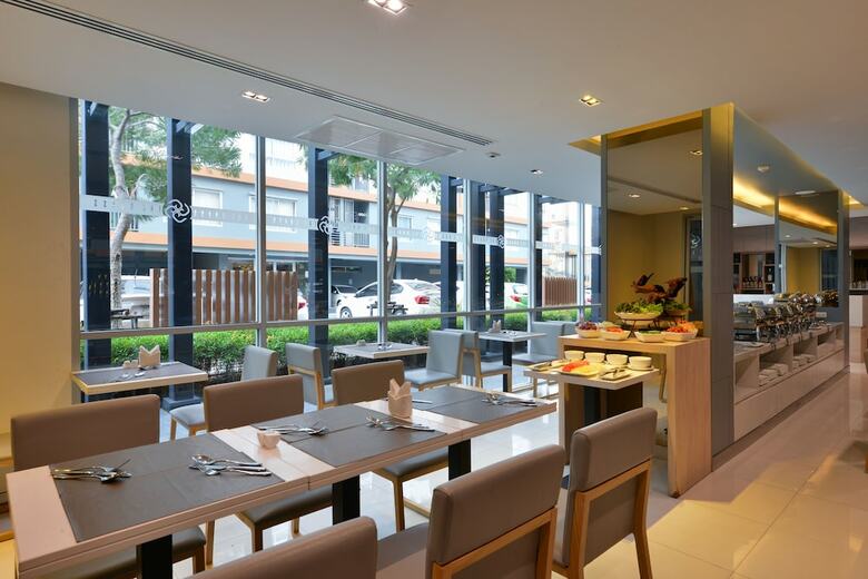 Hotel The Grass Serviced Suites By At Mind