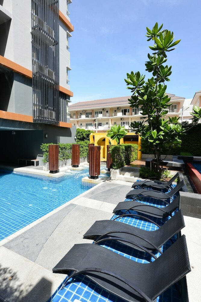 Hotel The Grass Serviced Suites By At Mind