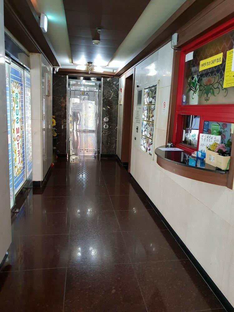 Hotel Plus Motel