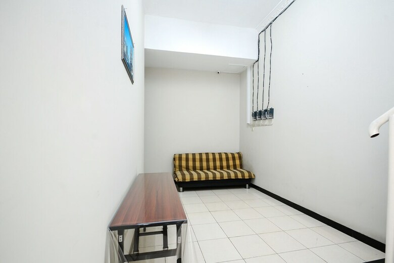 Hotel Airy Miroto Seteran Serut Semarang