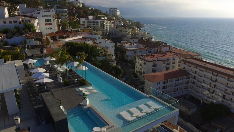 D Terrace Luxury Residences