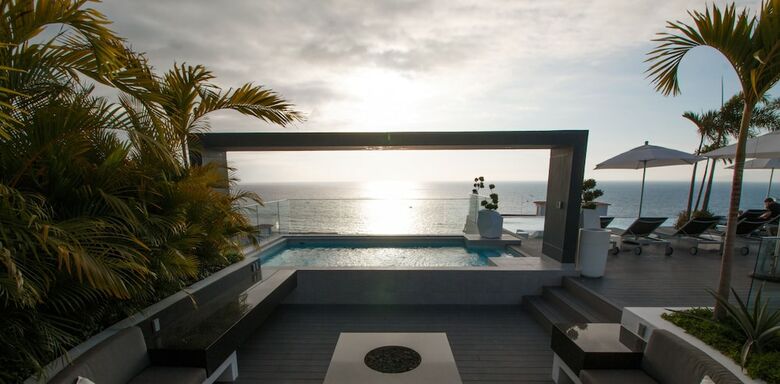 D Terrace Luxury Residences