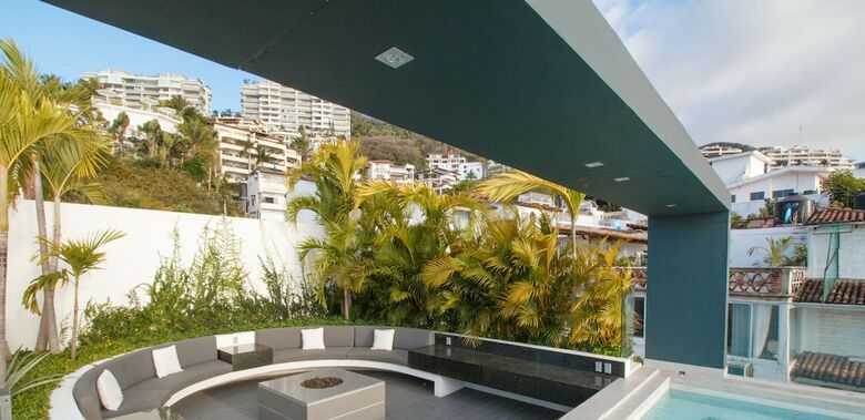 D Terrace Luxury Residences